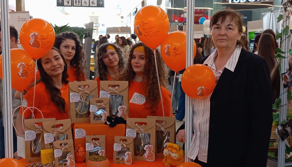 Ученичка компанија „ЈЕМИ“ учествовала на такмичењу Централне Србије